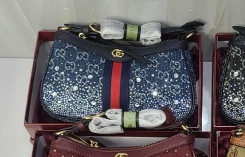 شنطه ماركه قوتشي