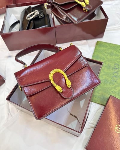 شنطه ماركه قوتشي