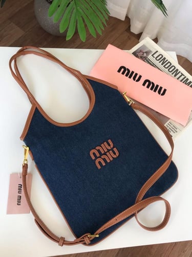 شنطه ماركه ميو ميو