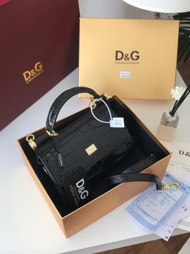 شنطه ماركه دولتشي اند قبانا