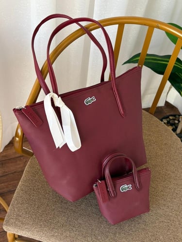 شنطه ماركه لاكوست