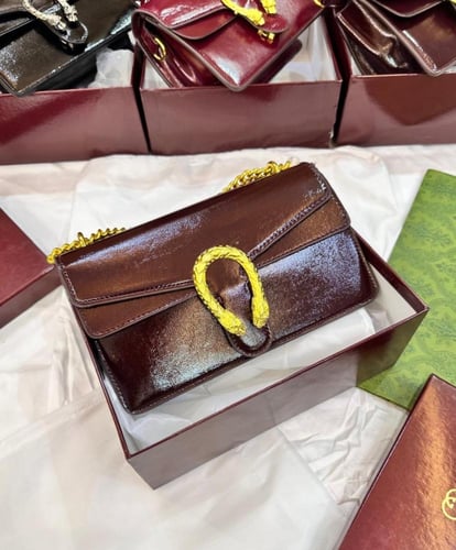 شنطه ماركه قوتشي