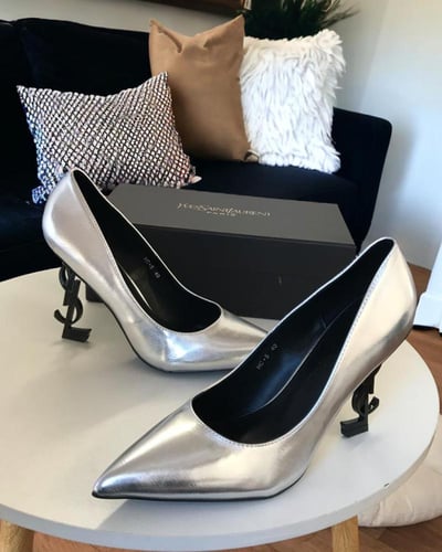 كعب سان لوران