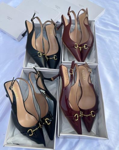 كعب ماركه قوتشي