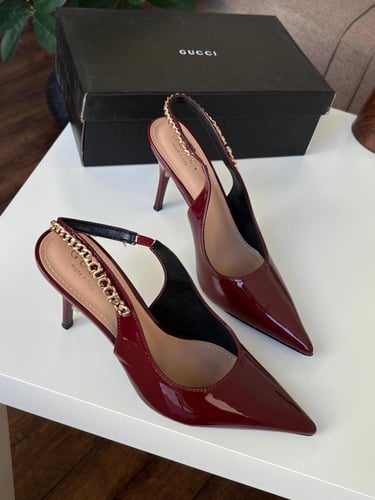 كعب ماركه قوتشي