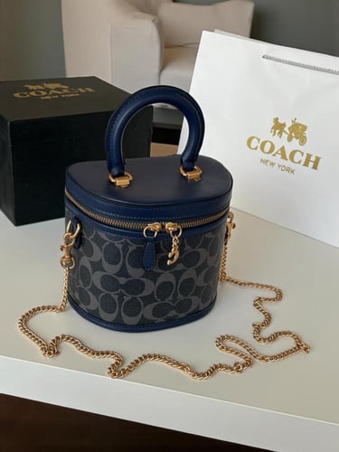 شنطه ماركه كوتش