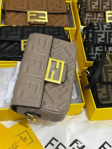 شنطه ماركه فندي