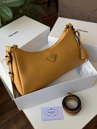 شنطه ماركه برادا