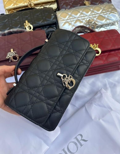 شنطه ماركه ديور