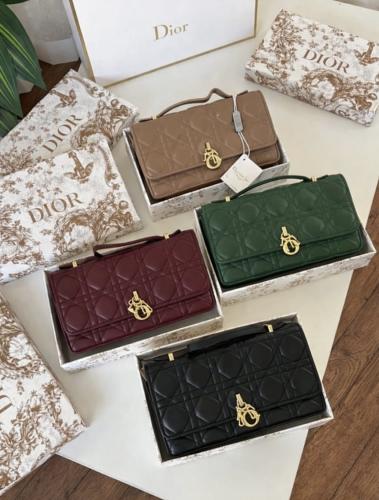 شنطه ماركه ديور