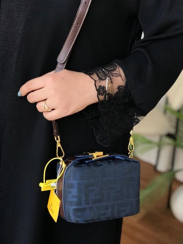 شنطه ماركه فندي