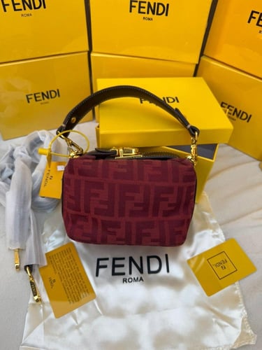 شنطه ماركه فندي