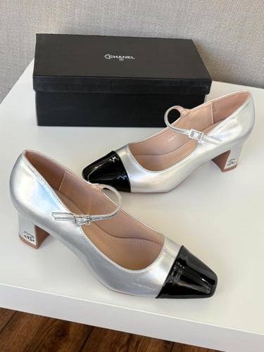 كعب ماركه شانيل