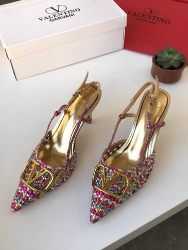 كعب فالنتينو