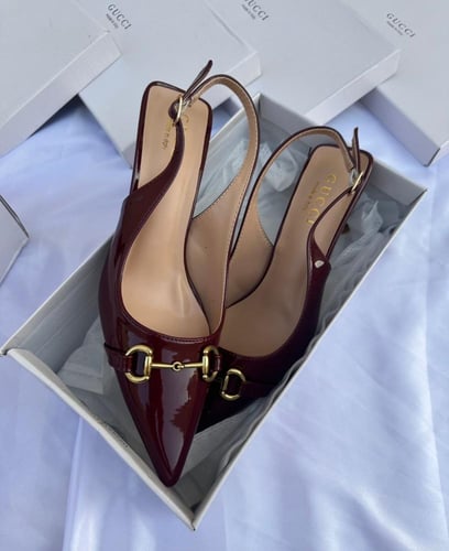 كعب ماركه قوتشي