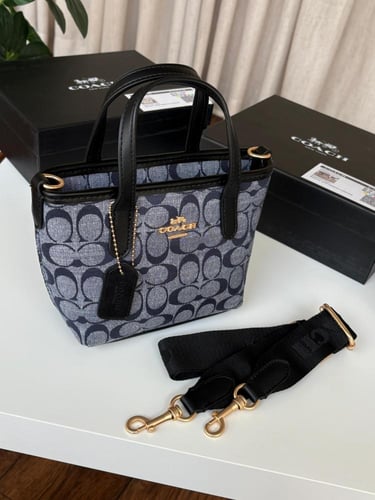 شنطه ماركه كوتش