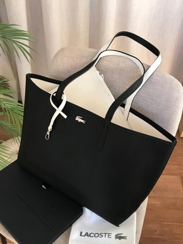 شنطة لاكوست توت باق