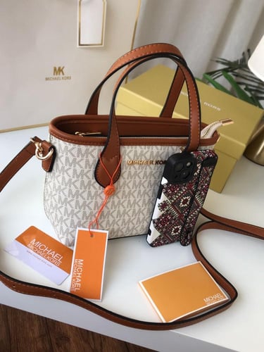 شنطه ماركه مايكل كورس