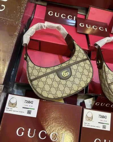 شنطه ماركه قوتشي