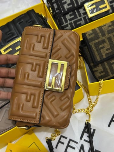 شنطه ماركه فندي