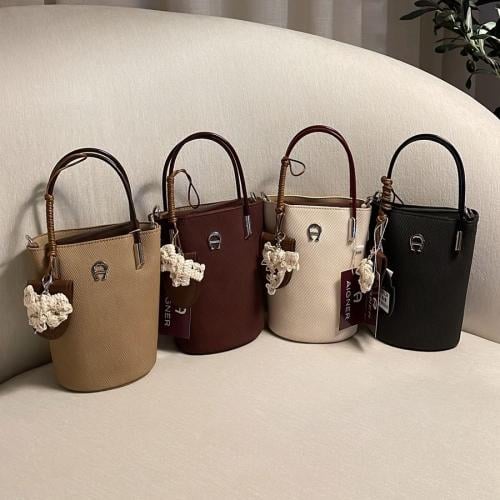 شنطه ماركه اقنر صغير