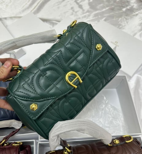 شنطه ماركه اقنر