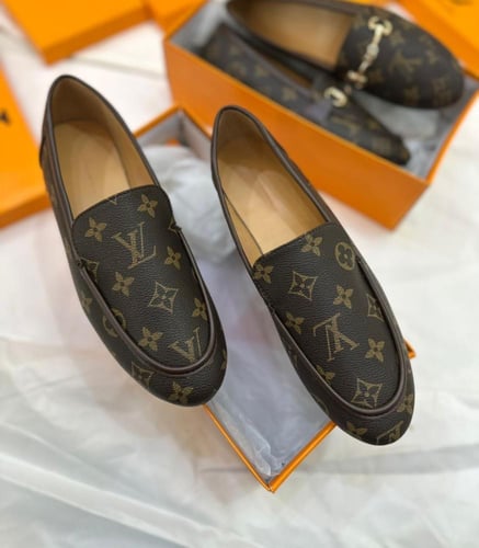 شوز ماركه لويس فيتون