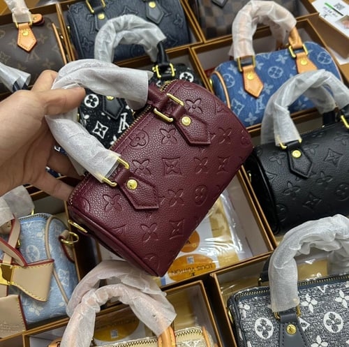 شنطه ماركه لويس فيتون صغير