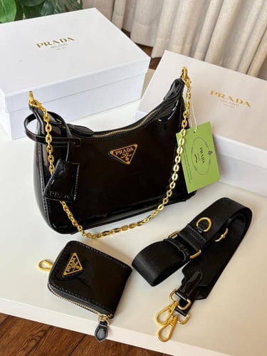 شنطه ماركه برادا لامع