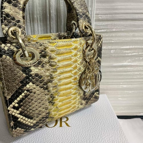 شنطه ماركه ديور