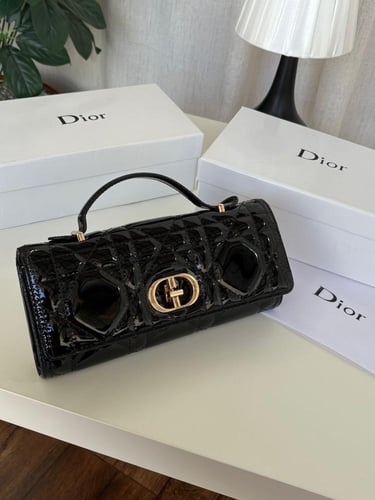 شنطه ماركه ديور لمعه