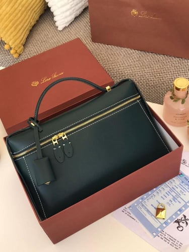 شنطة ماركة لوربيانا