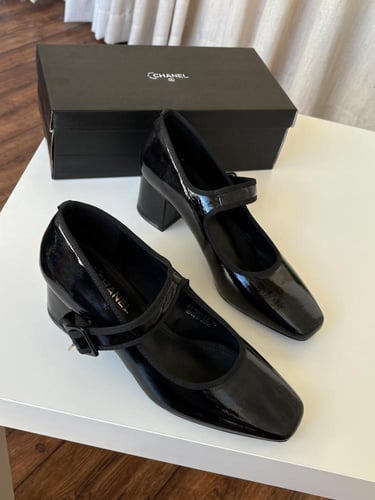 كعب ماركه شانيل