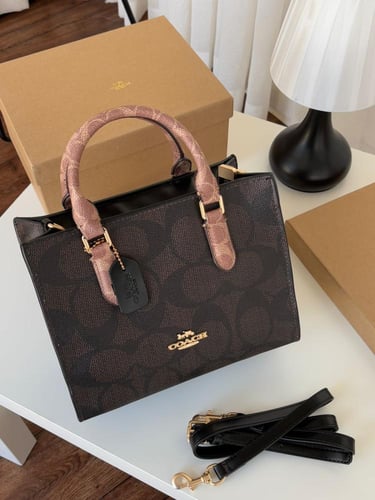 شنطه ماركه كوتش