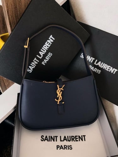 شنطة سان لوران مطفي