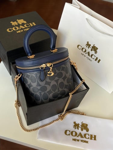 شنطه ماركه كوتش