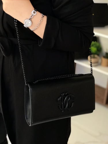 شنطة ماركة روبوتو كفالي