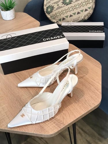 كعب ماركه شانيل