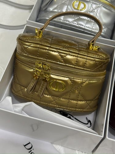 شنطه ماركه ديور ميني