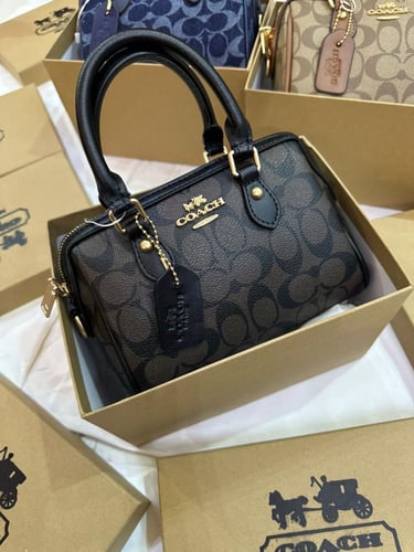 شنطه ماركه كوتش