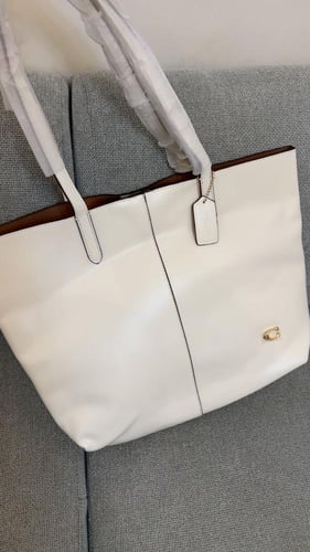 شنطه ماركه كوتش