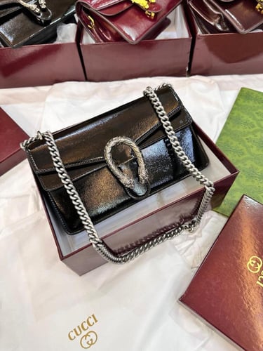 شنطه ماركه قوتشي