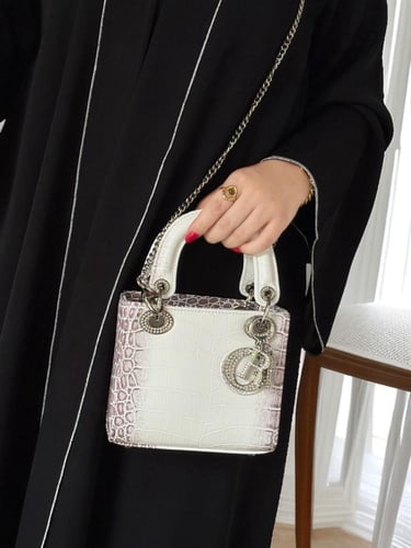 شنطه ماركه ديور