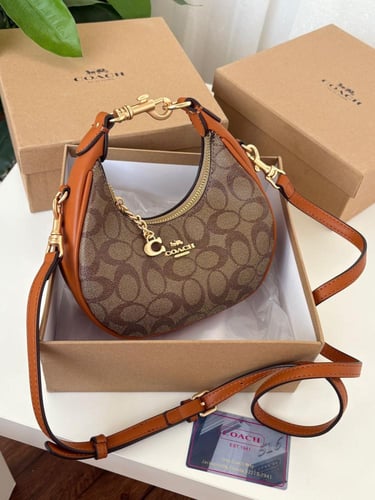 شنطه ماركه كوتش ميني