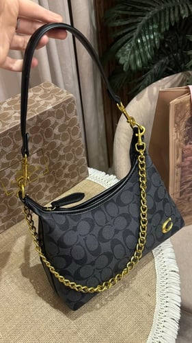 شنطه ماركه كوتش