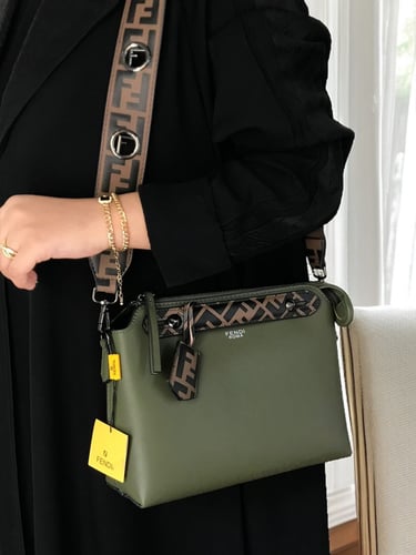 شنطه ماركه فندي