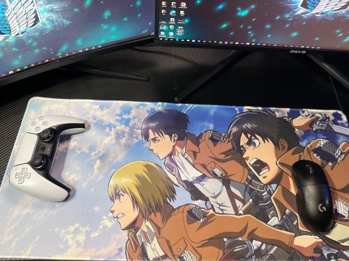 ماوس باد ايرين، ارمين و ليفاي من انمي هجوم العمالق...