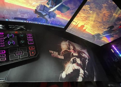 ماوس باد ميكاسا اكرمان - انمي هجوم العمالقة