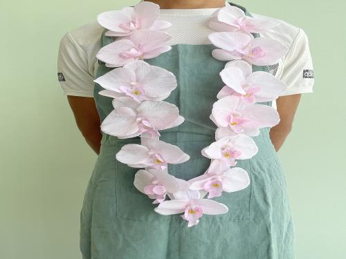 عقد ورد تخرج صناعي