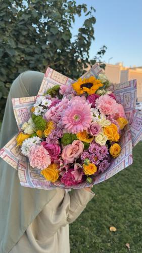 Life Glow flower Bouquet- باقة ورد لايف قلو